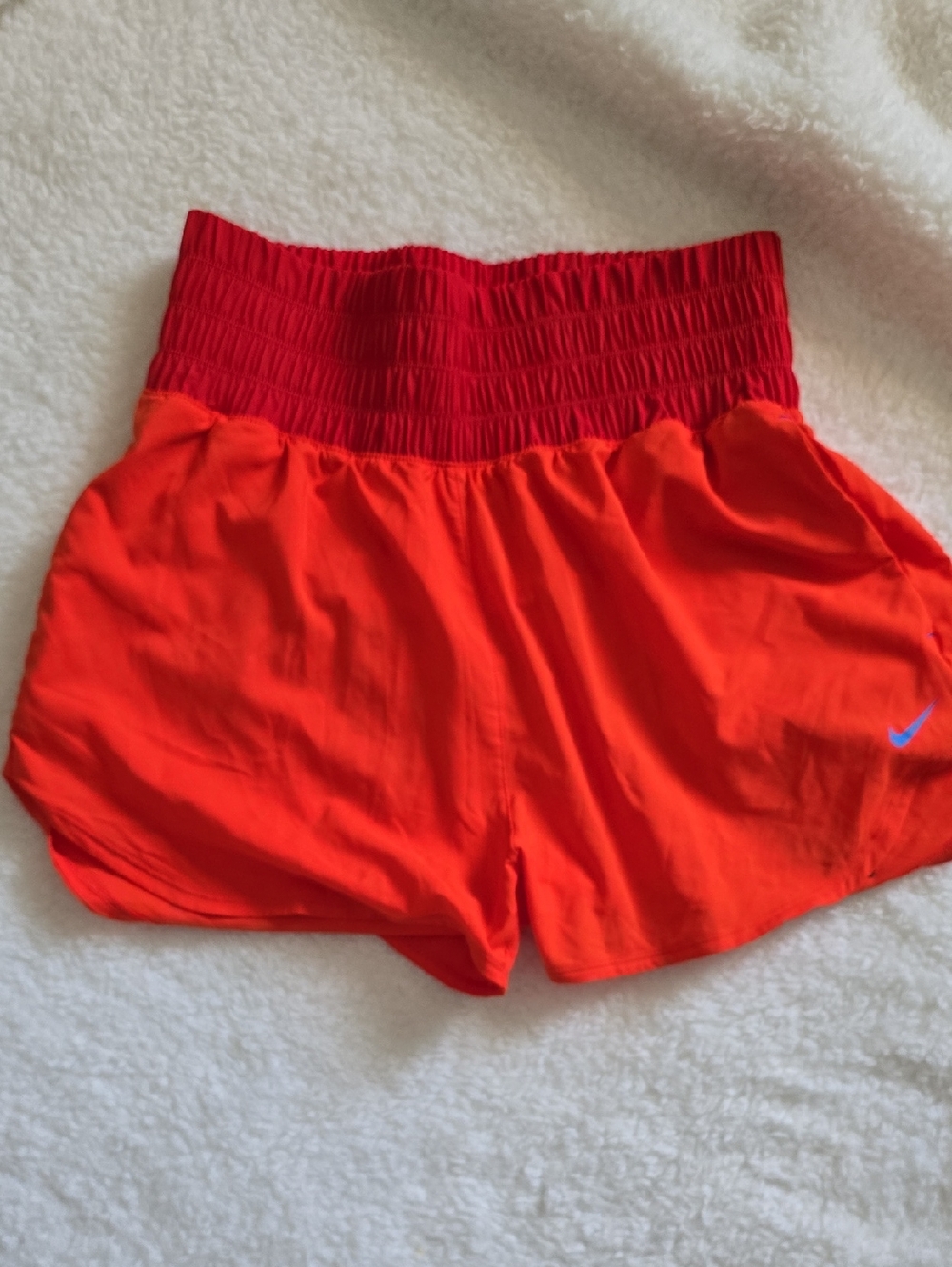 Nike Women's Two-Tone Red High-Waist Athletic Shorts